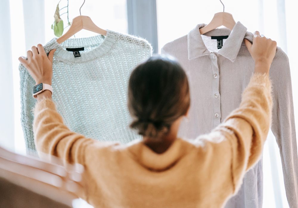 How to Purge Your Closet Quickly - BALANCE THROUGH SIMPLICITY