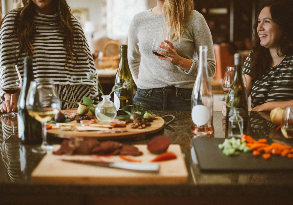 5 Tips If You're Embarrassed to Invite Visitors Into Your Cluttered Home